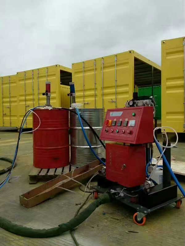 冷藏車用什么保溫材料噴涂聚氨酯可以嗎(圖2) 雙組份冷藏車用噴涂聚氨酯材料施工案例