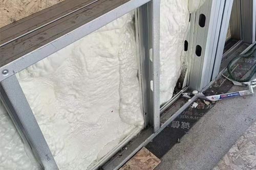 木屋聚氨酯噴涂保溫隔音民宿噴涂發(fā)泡保溫(圖3) 木屋聚氨酯噴涂保溫隔音民宿噴涂發(fā)泡保溫