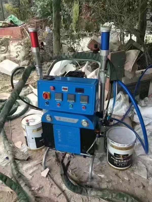 影視道具噴涂聚脲(圖2) Q5200泡沫影視道具噴涂聚脲設(shè)備